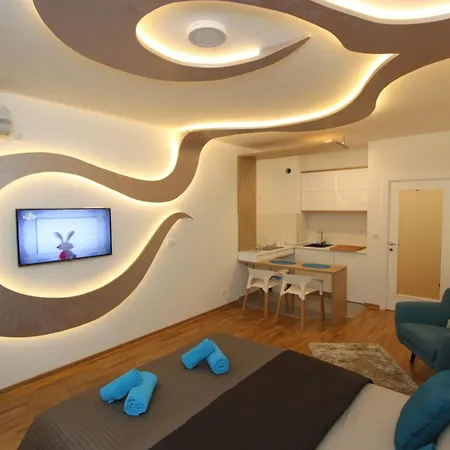 Apartment Riviera New Apartment, Parking 5 Eur Per Day
