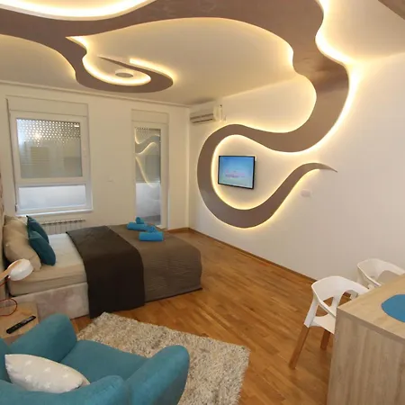 Riviera New Apartment, Parking 5 Eur Per Day *