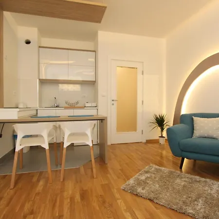 شقة Riviera New Apartment, Parking 5 Eur Per Day *