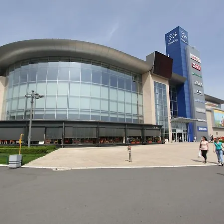 Riviera New Apartment, Parking 5 Eur Per Day Apartman